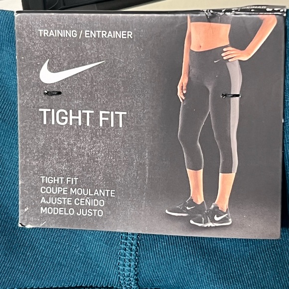 Womens Nike Dri-Fit Training Capri - Picture 3 of 5
